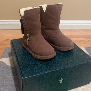 EMU kids suede boots